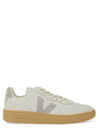 Veja Sneaker "V-90"