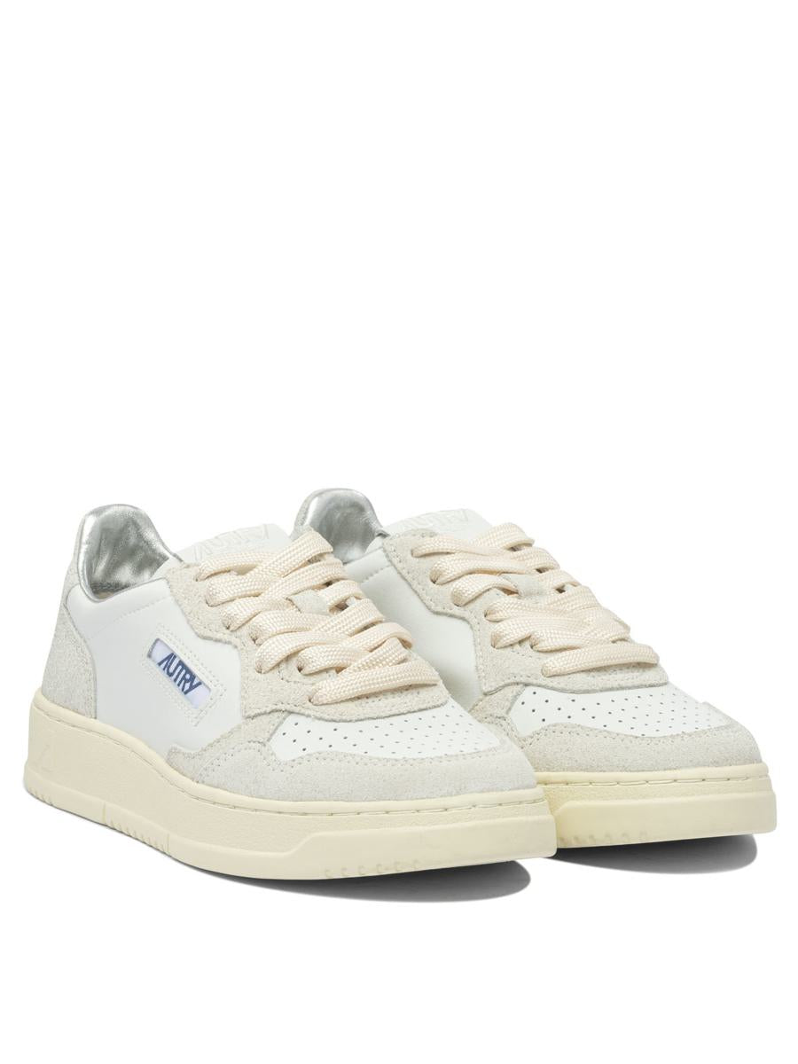 Autry "Medalist Low" Sneakers