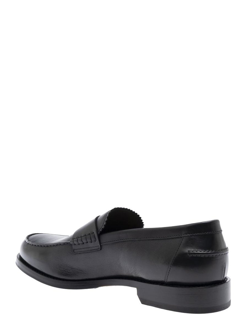 Black Loafers With Almond Toe In Leather Man