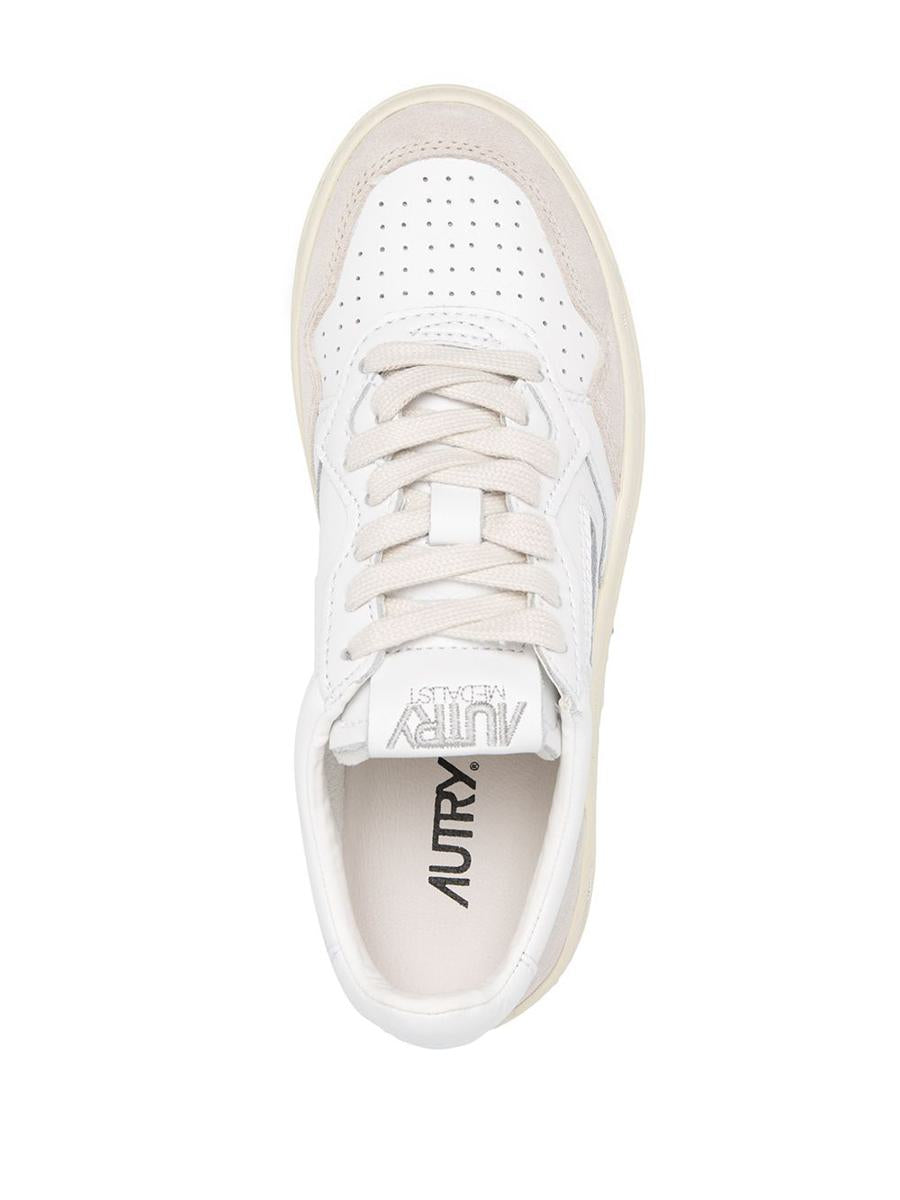 Autry 'Medalist Low' Sneakers In White Leather With Suede Inserts