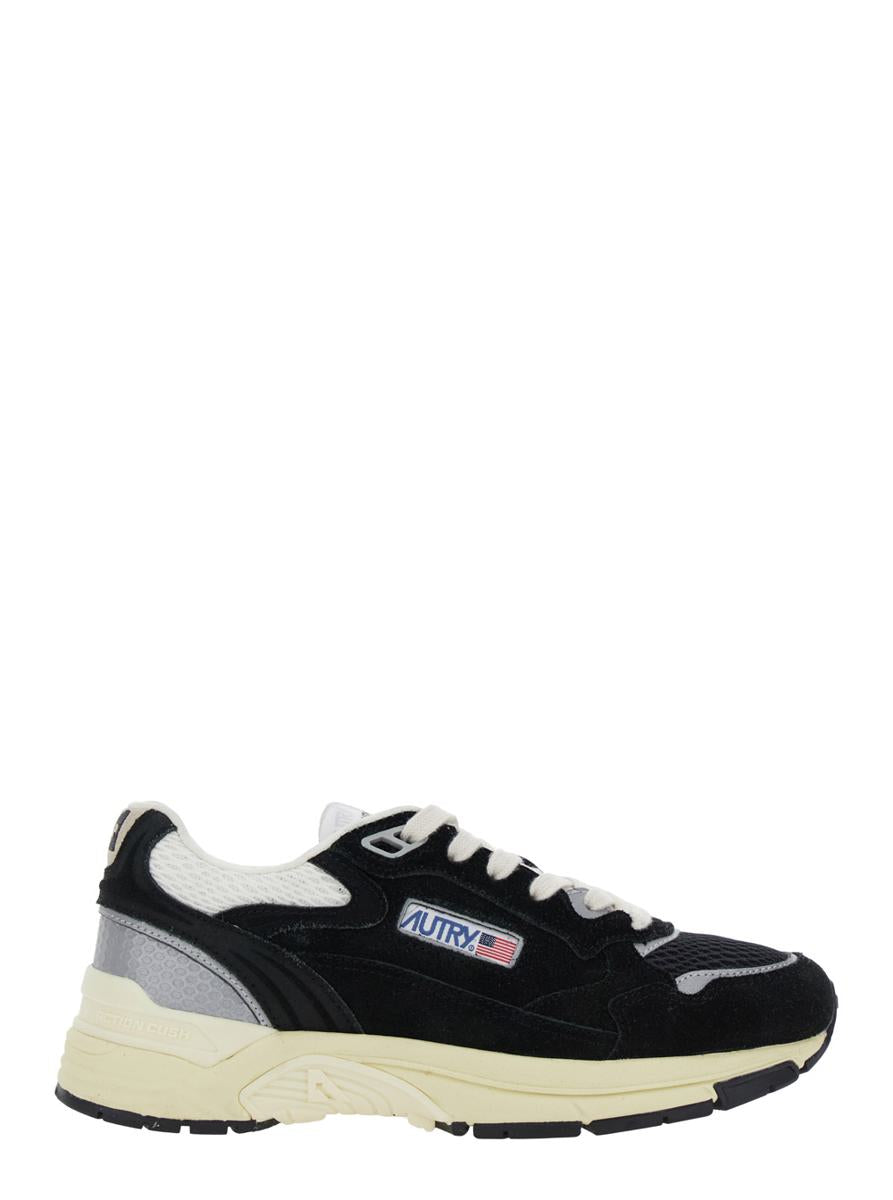 'Hyperway' Black Low Top Sneakers With Logo Patch On Tongue And Side In Suede And Mesh Woman