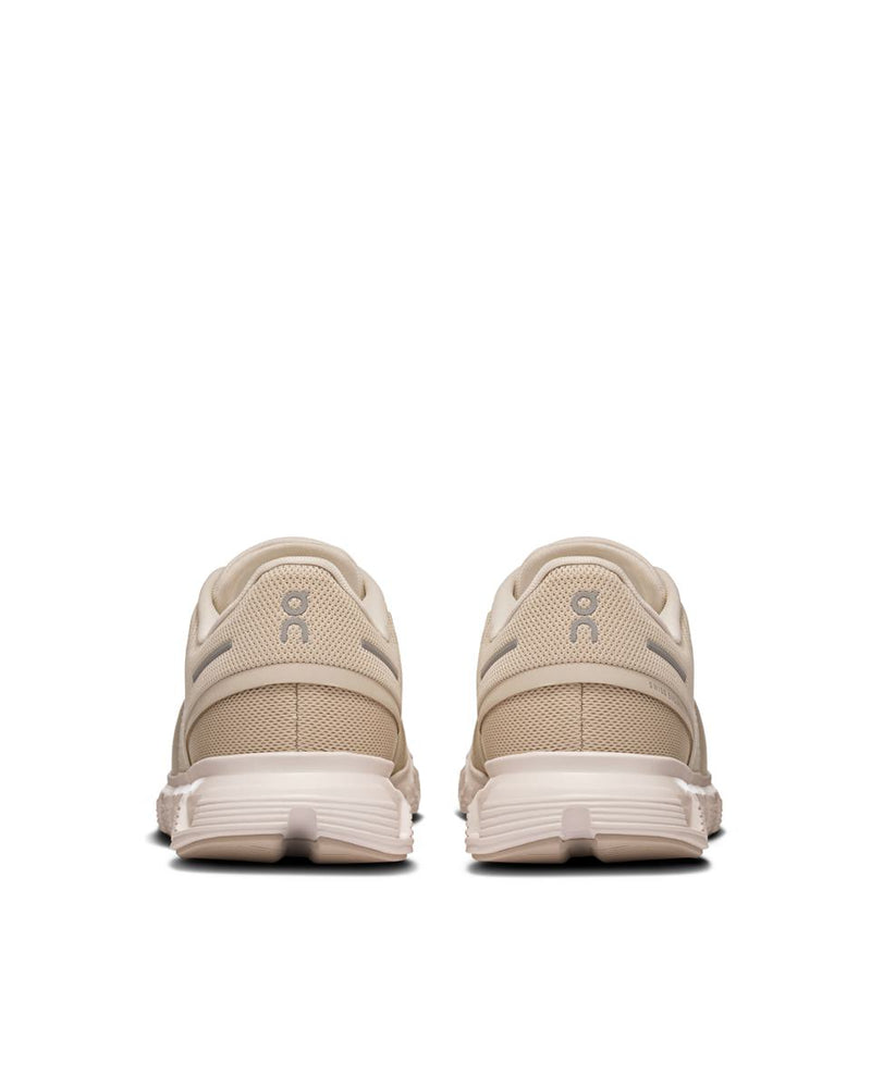 On Running Sneakers 2