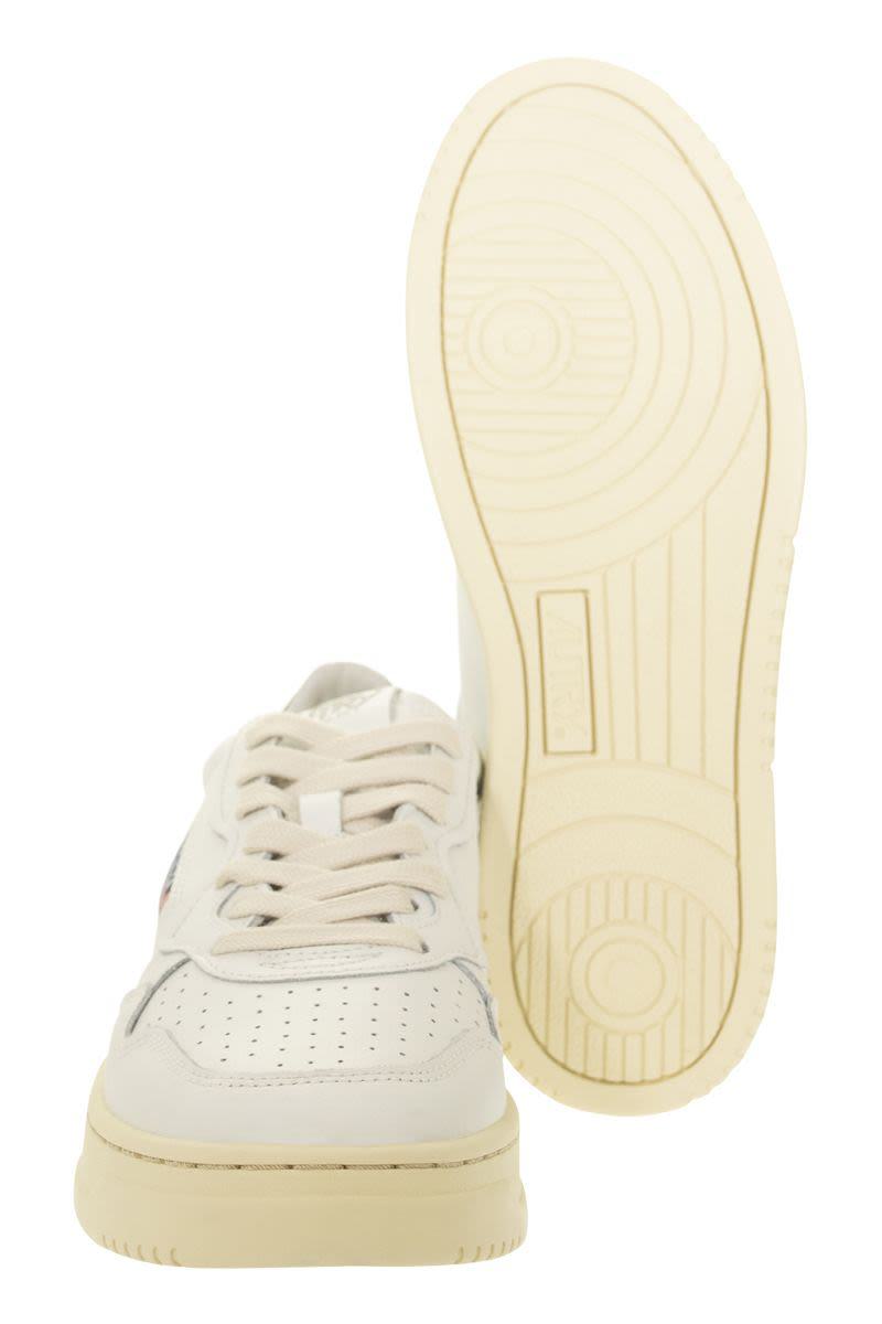 Autry Medalist Low - Leather Sneakers