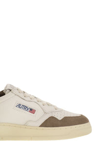 Autry Medalist Low - Leather And Suede Sneakers