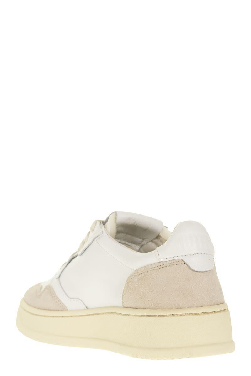 Autry Medalist Low - Leather And Suede Sneakers