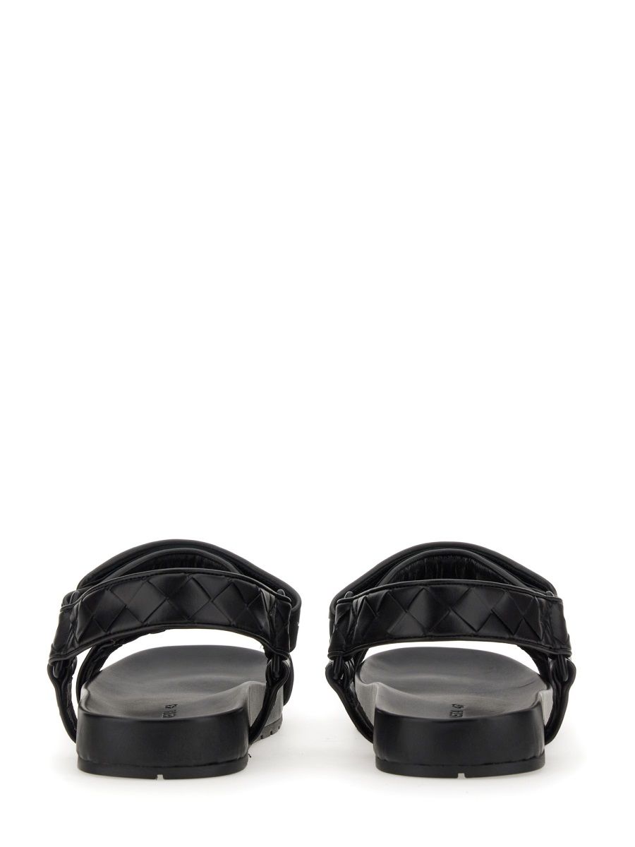 bottega-veneta-sandals-1766579048017215962-3