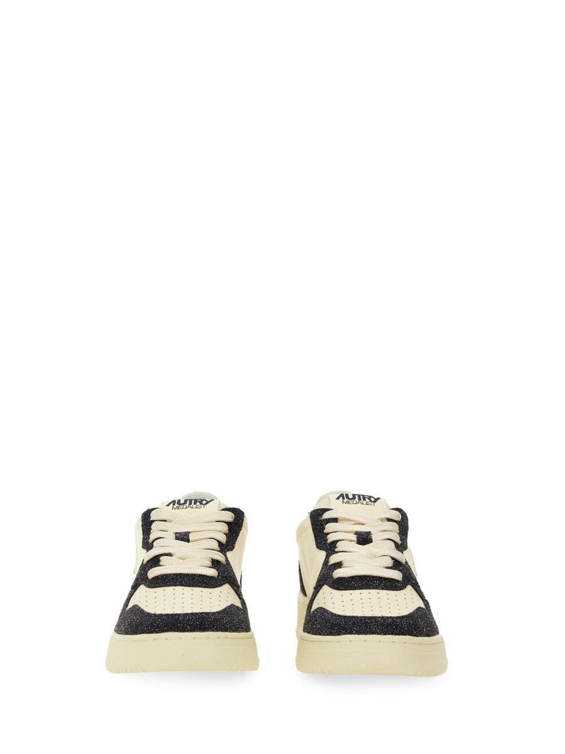 Autry "Medalist Low" Sneaker