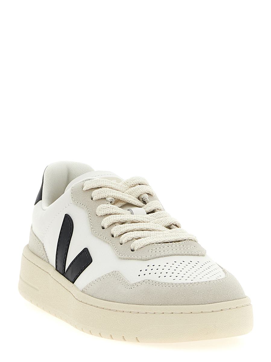 Veja 'V-90' Sneakers