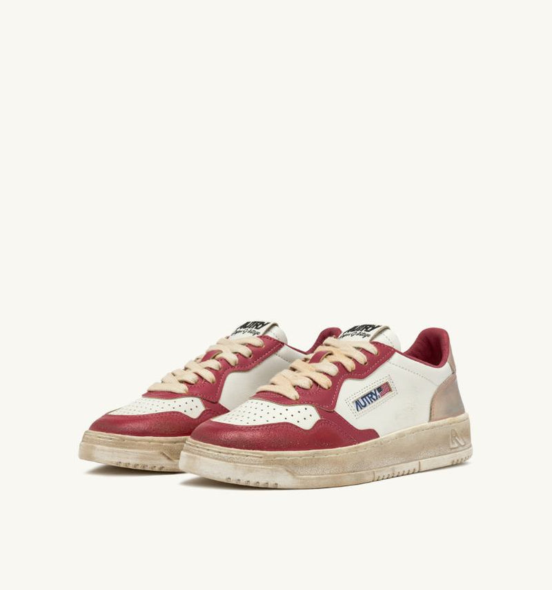 Autry "Medalist Low Super Vintage" Sneakers