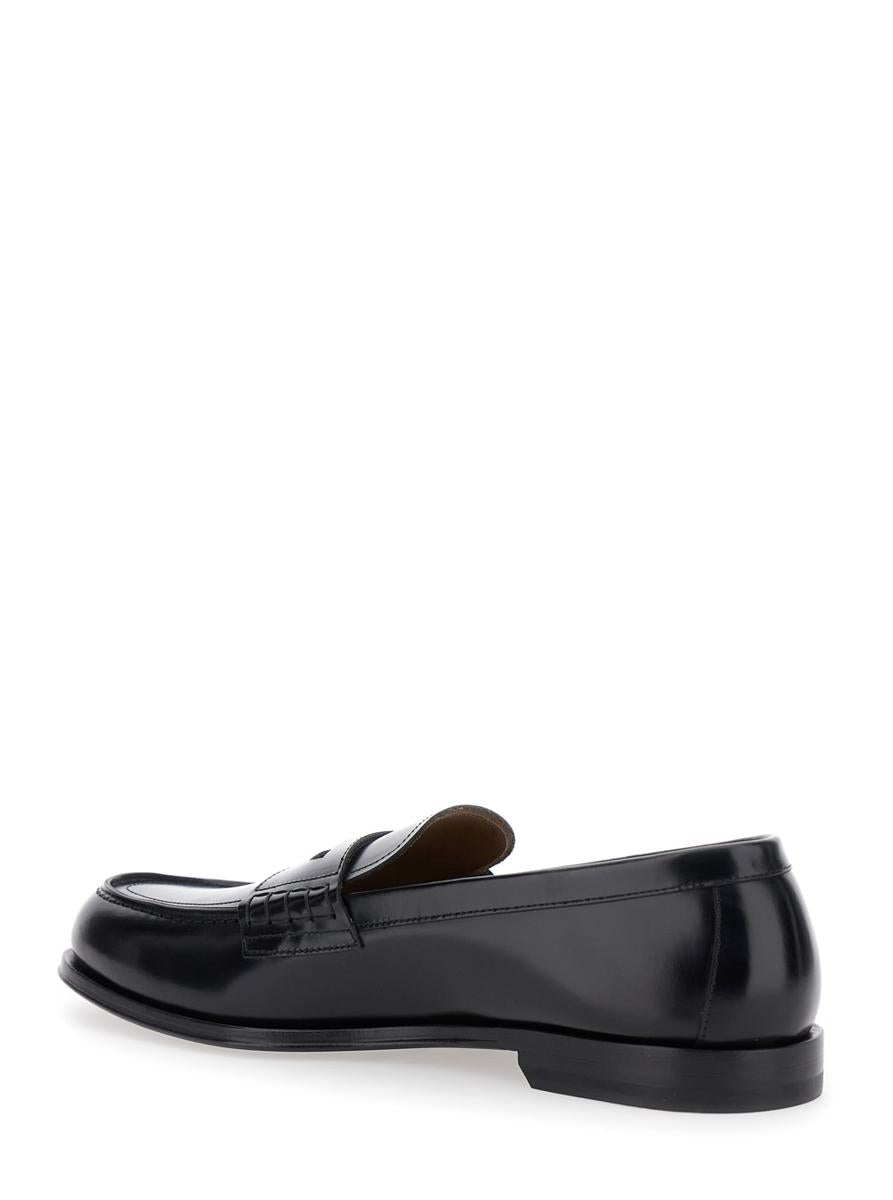 Black Loafers With Logo Plaque On The Front And Logo Lettering On The Heel In Leather Man