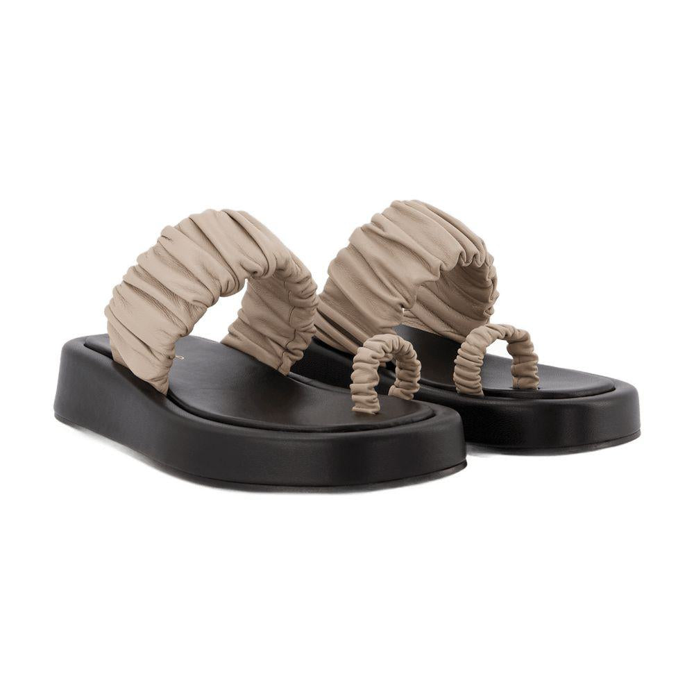 Elleme Amor Platform Slides