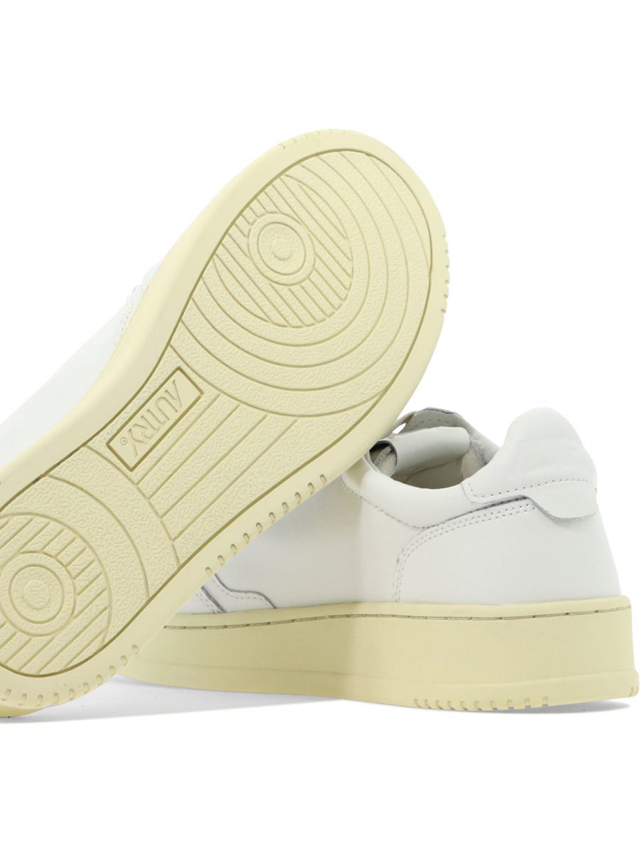 Autry "Medalist Low" Sneakers