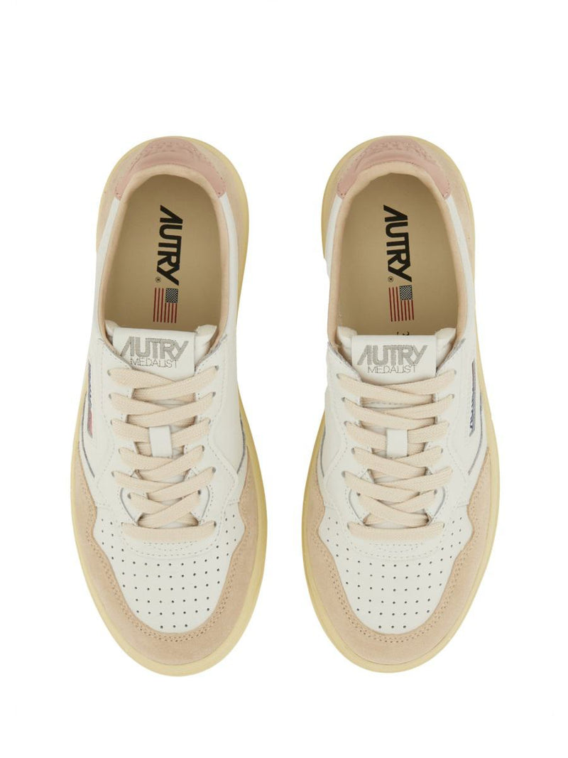 Autry "Medalist Low" Sneaker