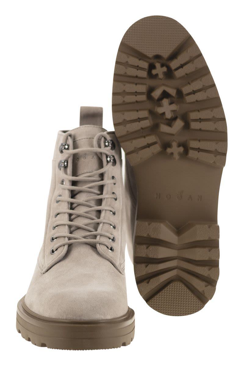 Hogan H673 Suede Boots