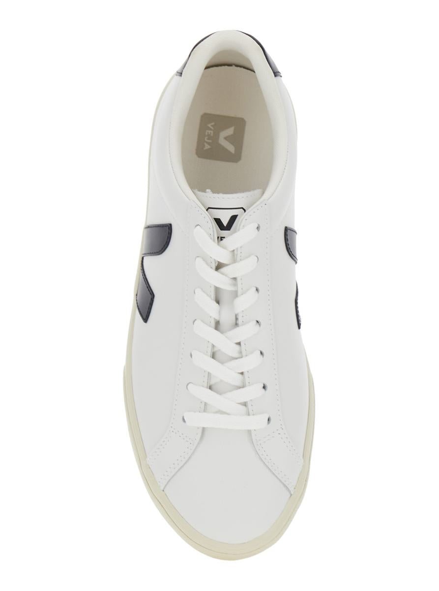 'Esplar' White Low Top Sneakers With Contrasting Heel With Logo Lettering And Logo Patch On The Side In Leather Unisex