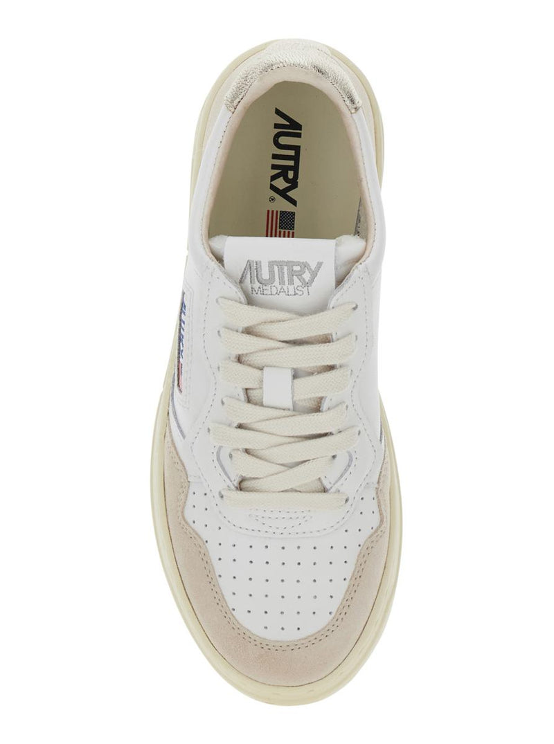 'Medalist' White Low Top Sneakers With Logo Patch On Tongue And Side In Leather Blend Woman