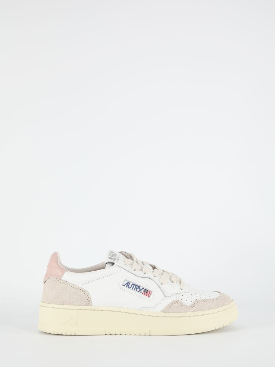 Medalist Low Sneakers