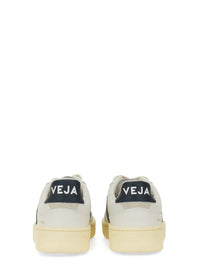 Veja Sneaker V-90