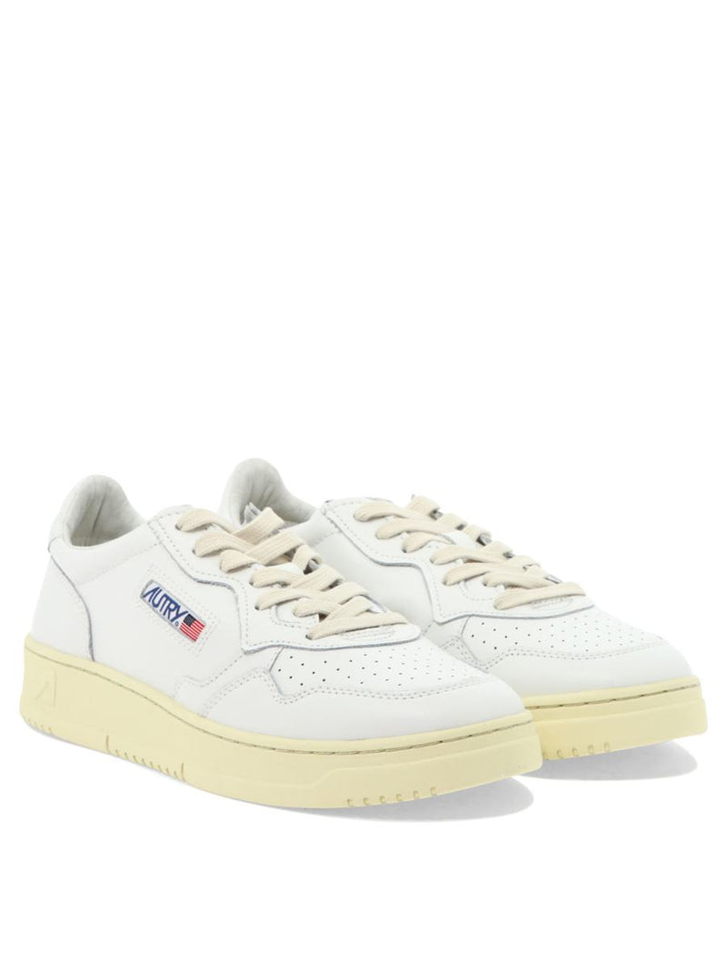 Autry "Medalist Low" Sneakers