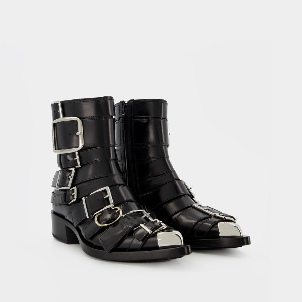 alexander-mcqueen-boxcar-boots-1764950584009444771-2