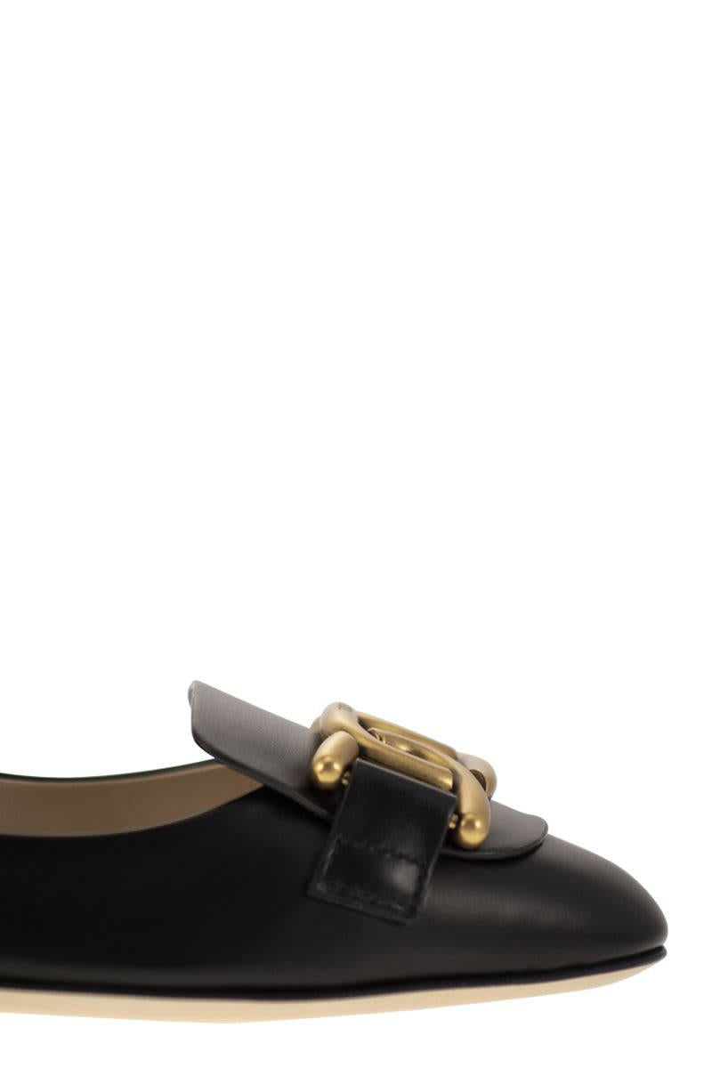 Tod'S Leather Ballerina With Accessory