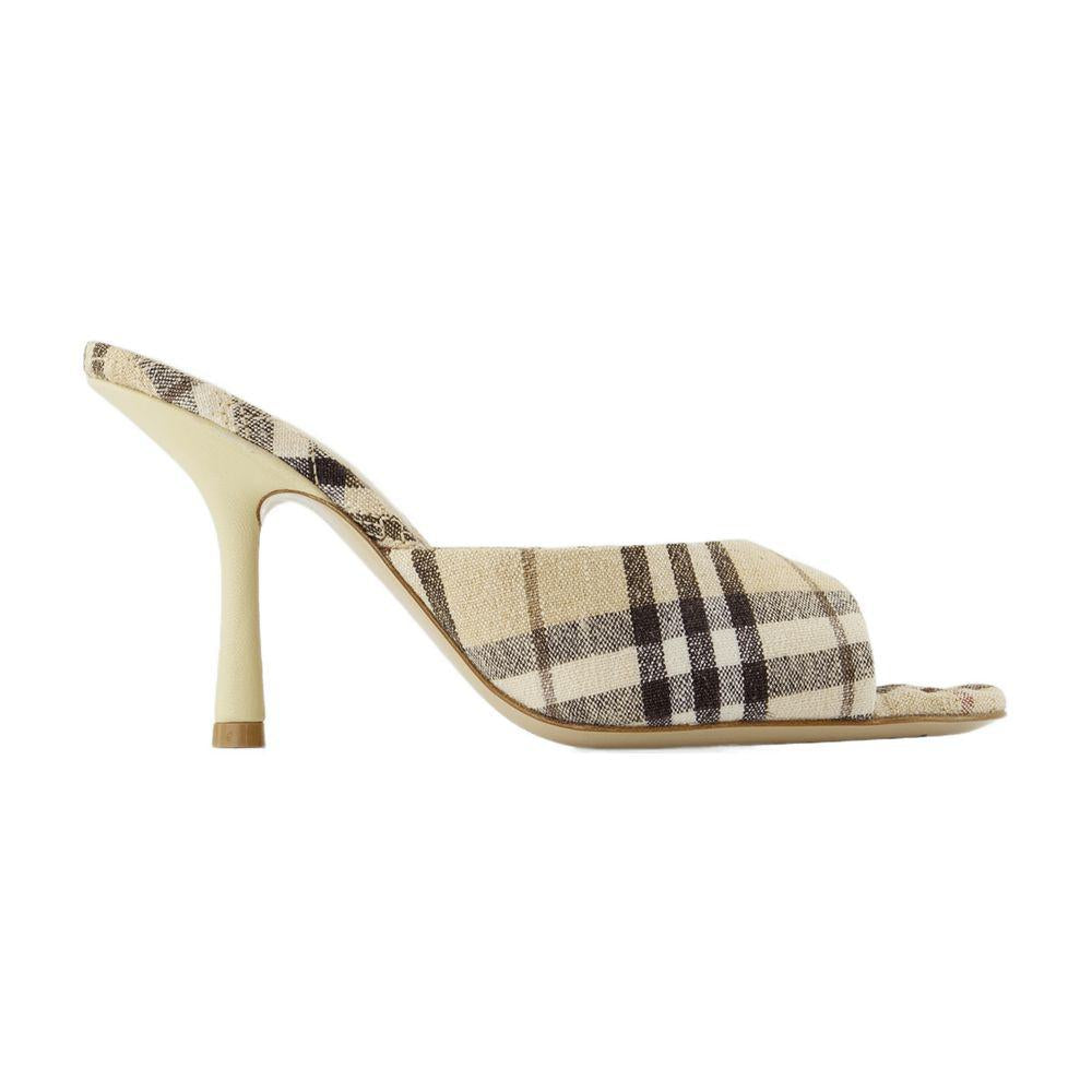 Burberry Mews 90 Chk Pumps