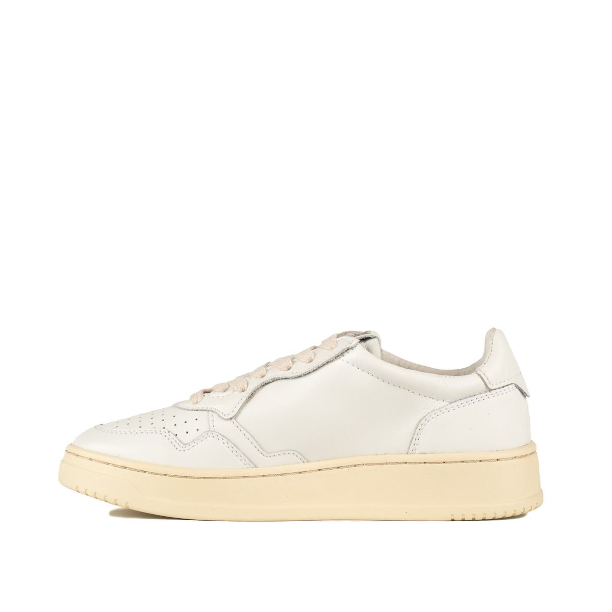 Autry White Leather Medalist Low Sneakers