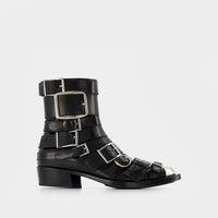 alexander-mcqueen-boxcar-boots-1764950584009444771-0