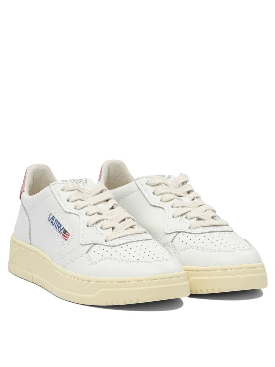 Autry "Medalist Low" Sneakers