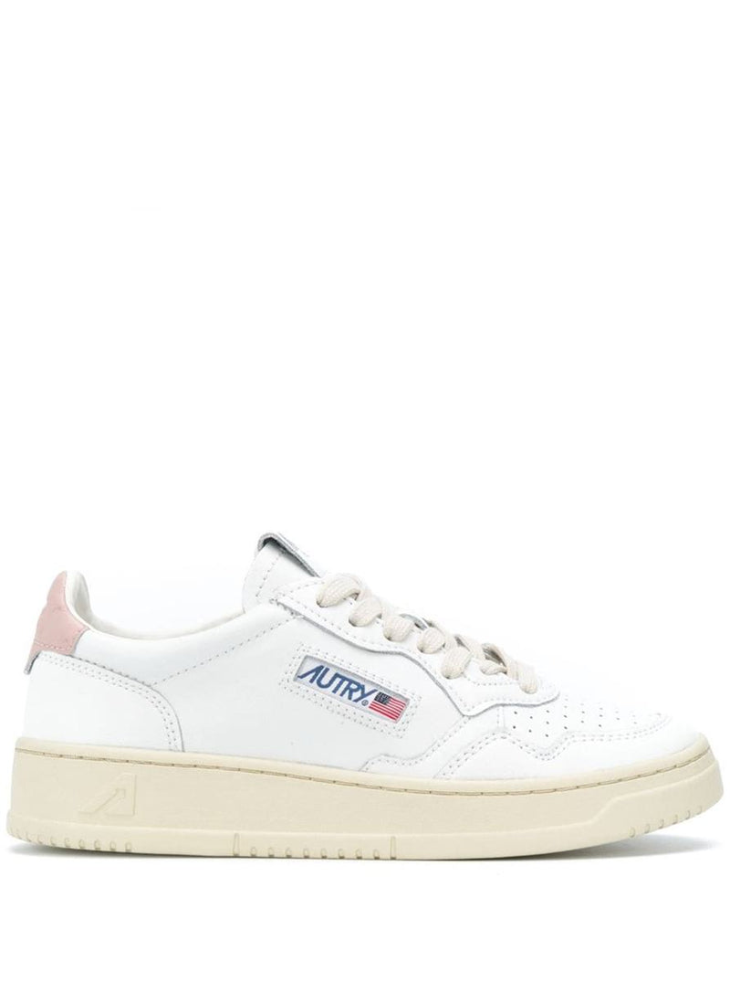 'Medalist' White Low Top Sneakers With Contrasting Heel Tab In Leather Woman