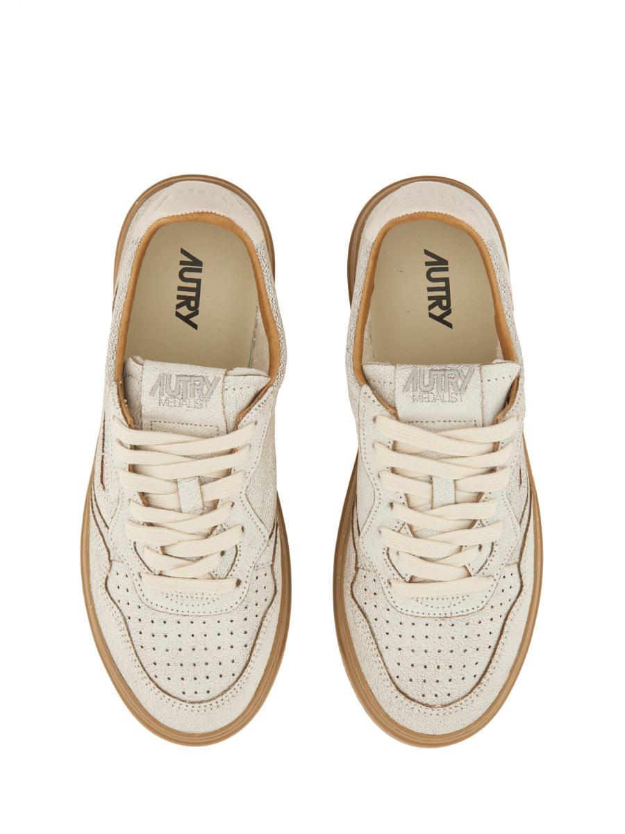 Autry "Medalist Low" Sneaker